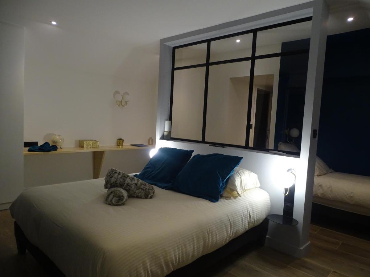 Villa Entiere Du Chateau Lacroix De Civrac 3 Ch, 3 Sdb, Piscine Xxl,Sauna, 4 Etoiles,7 Pers Zewnętrze zdjęcie