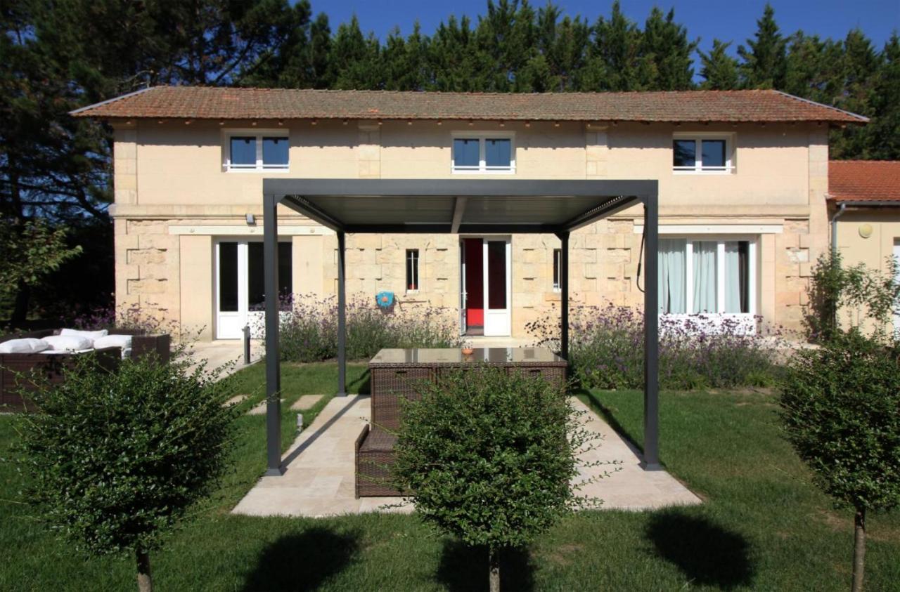 Villa Entiere Du Chateau Lacroix De Civrac 3 Ch, 3 Sdb, Piscine Xxl,Sauna, 4 Etoiles,7 Pers Zewnętrze zdjęcie
