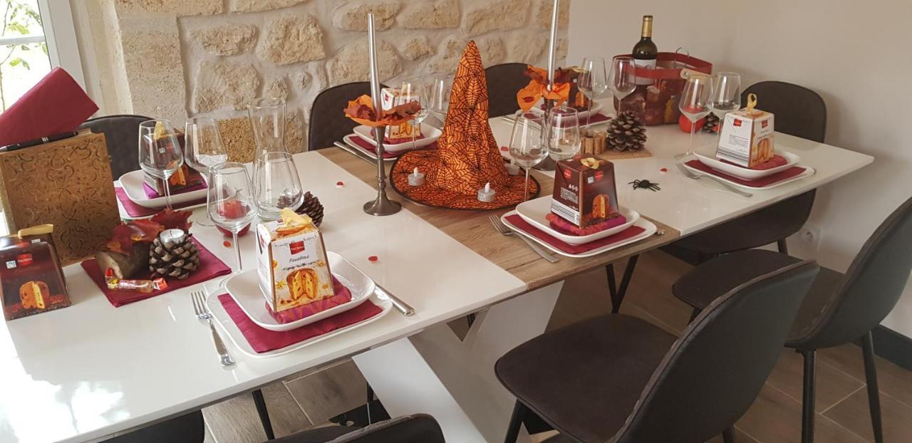 Villa Entiere Du Chateau Lacroix De Civrac 3 Ch, 3 Sdb, Piscine Xxl,Sauna, 4 Etoiles,7 Pers Zewnętrze zdjęcie