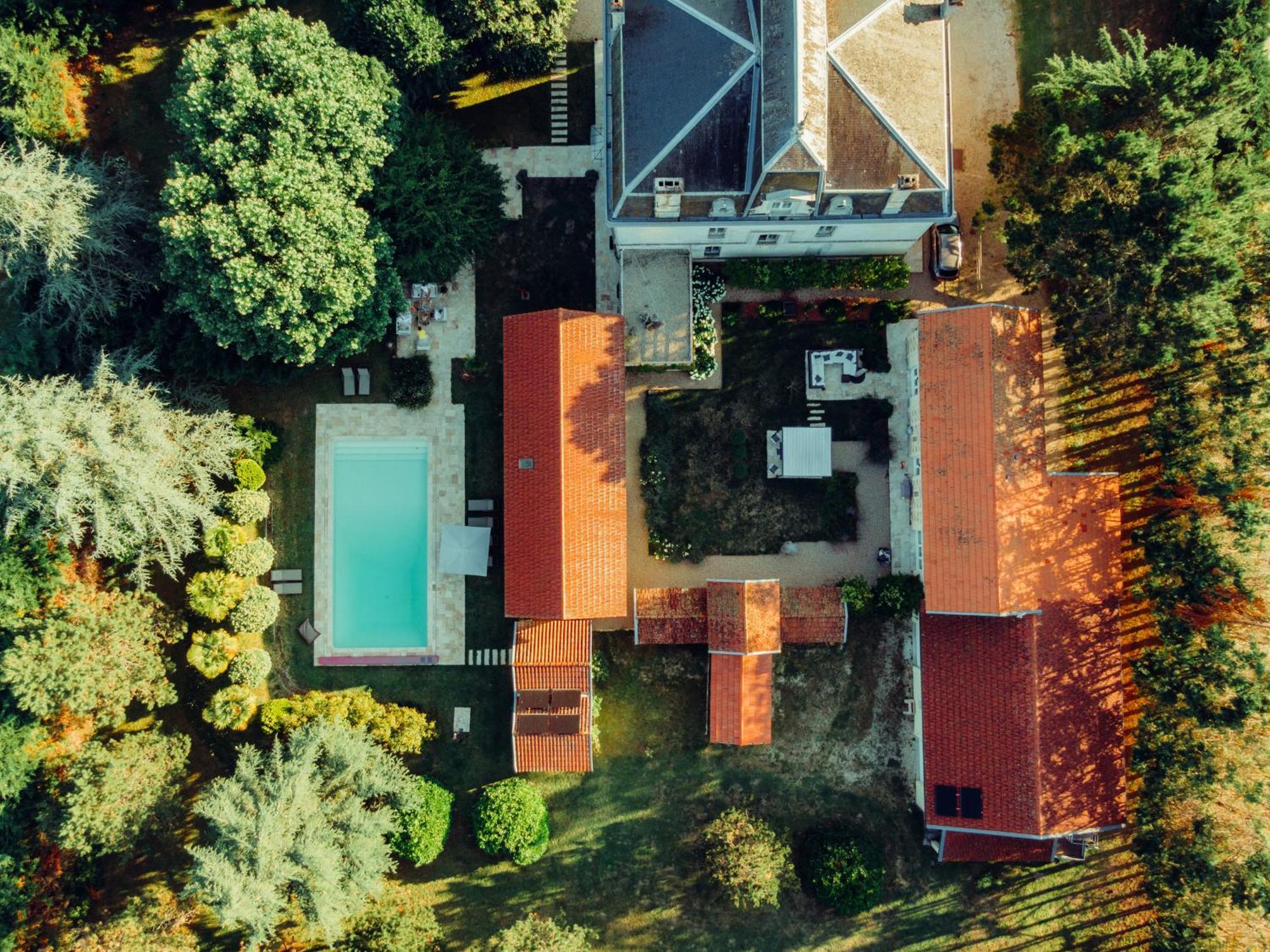 Villa Entiere Du Chateau Lacroix De Civrac 3 Ch, 3 Sdb, Piscine Xxl,Sauna, 4 Etoiles,7 Pers Zewnętrze zdjęcie